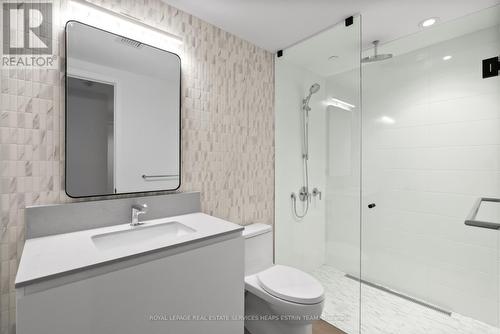 606 - 1414 Bayview Avenue, Toronto, ON - Indoor Photo Showing Bathroom