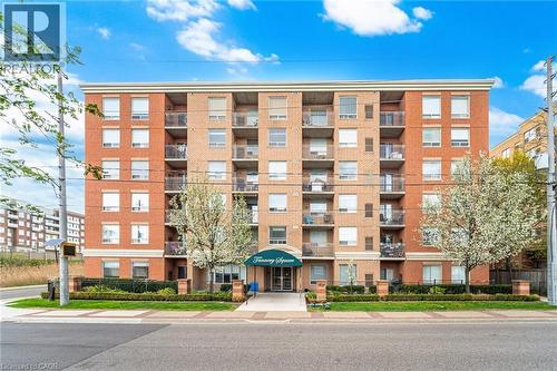 32 TANNERY Street Unit# 504  Mississauga, ON L5M 6T6