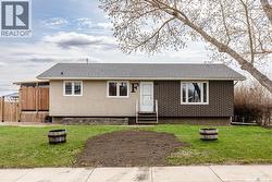1003 Ominica STREET E Moose Jaw, SK S6H 0J4
