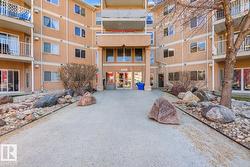 #304 4312 139 ave NW  Edmonton, AB T5Y 2Z7