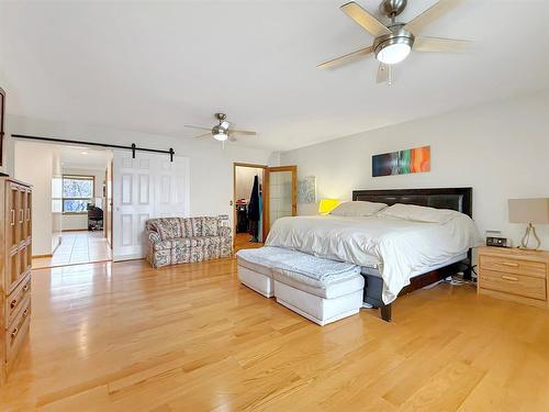 106 Braeview Place, Brandon, MB - Indoor Photo Showing Bedroom