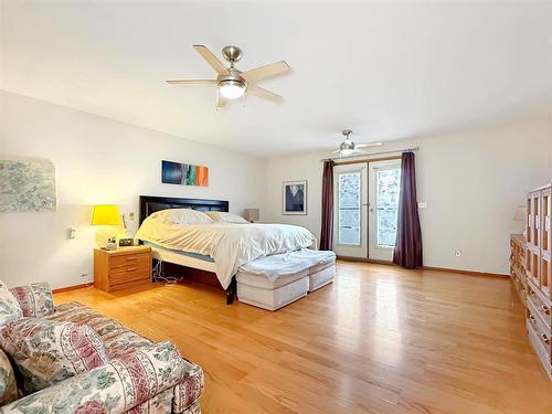 106 Braeview Place, Brandon, MB - Indoor Photo Showing Bedroom