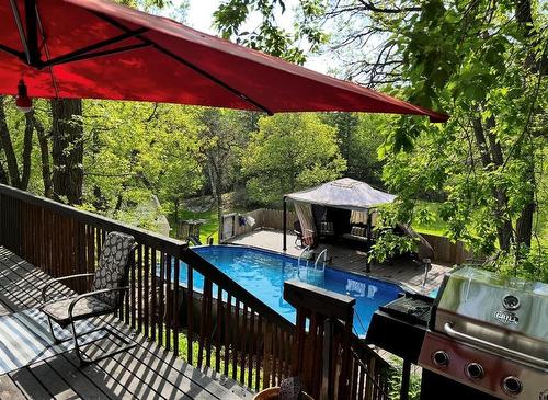 106 Braeview Place, Brandon, MB - Outdoor