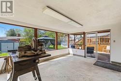 enclosed sunroom - 