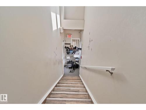 9512 154 St Nw, Edmonton, AB - Indoor Photo Showing Other Room