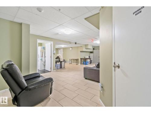 9512 154 St Nw, Edmonton, AB - Indoor Photo Showing Other Room