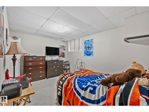 9512 154 St Nw, Edmonton, AB - Indoor Photo Showing Bedroom