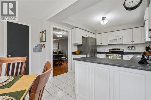 339 Daniel Crescent, Elora, ON - Indoor Photo Showing Kitchen
