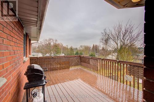 11 Bonniewood Drive, Mapleton, ON - Outdoor With Exterior