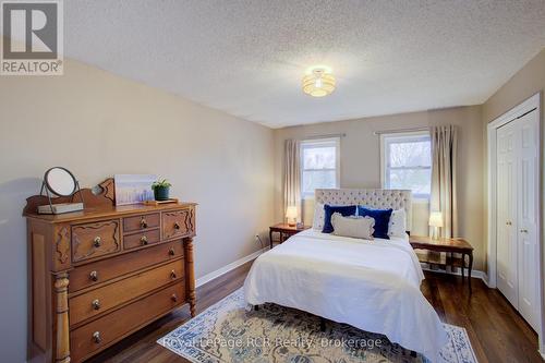 11 Bonniewood Drive, Mapleton, ON - Indoor Photo Showing Bedroom