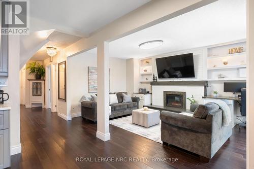 51 Briarsdale Crescent, Welland (N. Welland), ON - Indoor Photo Showing Living Room With Fireplace
