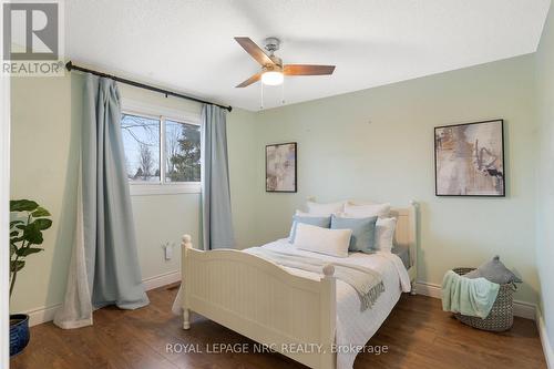 51 Briarsdale Crescent, Welland (N. Welland), ON - Indoor Photo Showing Bedroom