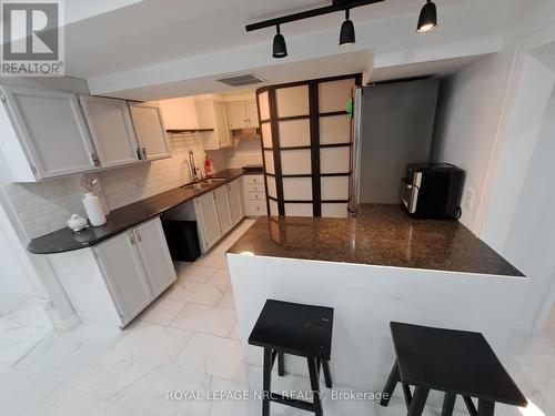 51 Briarsdale Crescent, Welland (N. Welland), ON - Indoor Photo Showing Kitchen