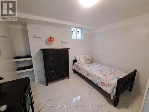 51 Briarsdale Crescent, Welland (N. Welland), ON - Indoor Photo Showing Bedroom