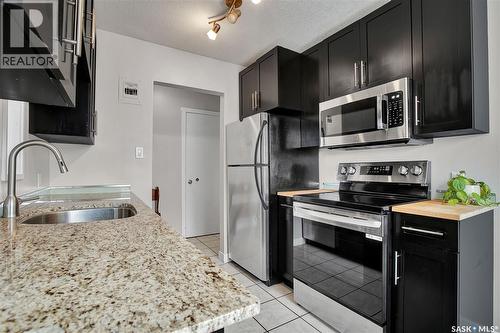 11 1604 Main Street, Saskatoon, SK - Indoor Photo Showing Kitchen