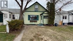 217 L AVENUE N  Saskatoon, SK S7L 2P3