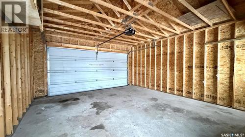 217 L Avenue N, Saskatoon, SK - Indoor Photo Showing Garage
