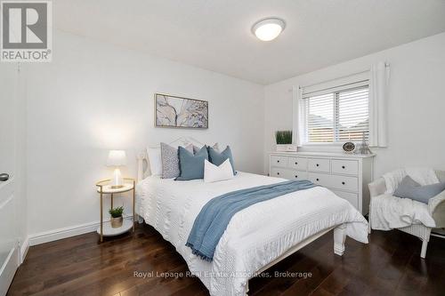 7321 Sandhurst Drive, Mississauga, ON - Indoor Photo Showing Bedroom
