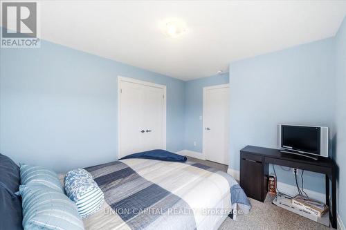 75 Bethpage Crescent, Newmarket, ON - Indoor Photo Showing Bedroom