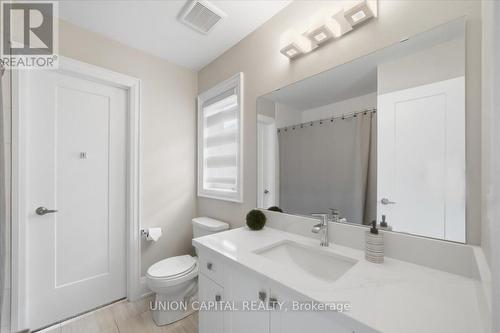 75 Bethpage Crescent, Newmarket, ON - Indoor Photo Showing Bathroom
