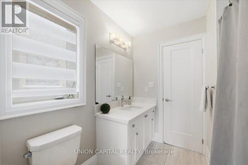 75 Bethpage Crescent, Newmarket, ON - Indoor Photo Showing Bathroom