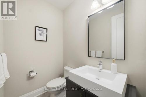 75 Bethpage Crescent, Newmarket, ON - Indoor Photo Showing Bathroom