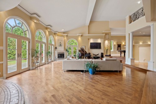 Salon - 20110 Ch. Lakeshore, Baie-D'Urfé, QC - Indoor Photo Showing Living Room With Fireplace