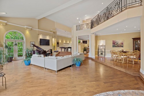 Salon - 20110 Ch. Lakeshore, Baie-D'Urfé, QC - Indoor Photo Showing Living Room