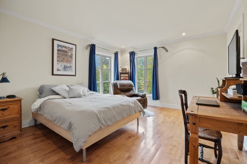 Chambre à coucher - 20110 Ch. Lakeshore, Baie-D'Urfé, QC - Indoor Photo Showing Bedroom