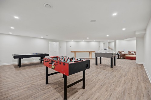 Salle de jeux - 20110 Ch. Lakeshore, Baie-D'Urfé, QC - Indoor Photo Showing Other Room