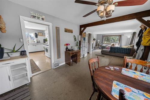 701 5Th Avenue, Kimberley, BC - Indoor