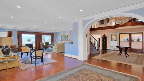 3240 Pooley Road, Kelowna, BC - Indoor
