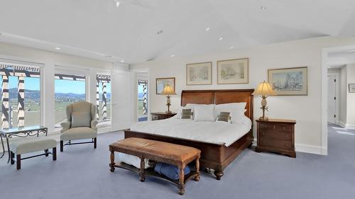 3240 Pooley Road, Kelowna, BC - Indoor Photo Showing Bedroom
