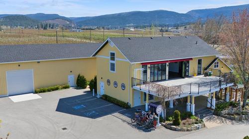 3240 Pooley Road, Kelowna, BC - Outdoor