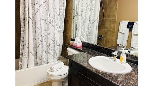 3412-205 Third Avenue, Invermere, BC - Indoor Photo Showing Bathroom