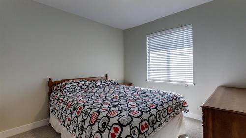 172-4025 Gellatly Road, West Kelowna, BC - Indoor Photo Showing Bedroom