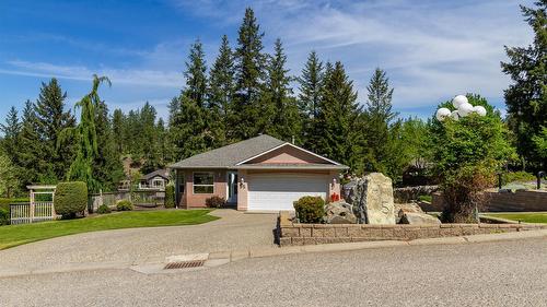35 Peregrine Way  Vernon, BC V1H 1E4
