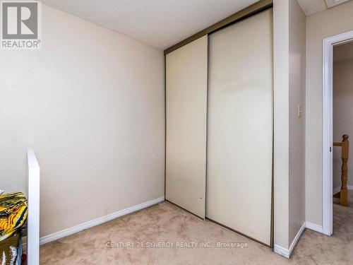 1 Winnegreen Court, Ottawa, ON 