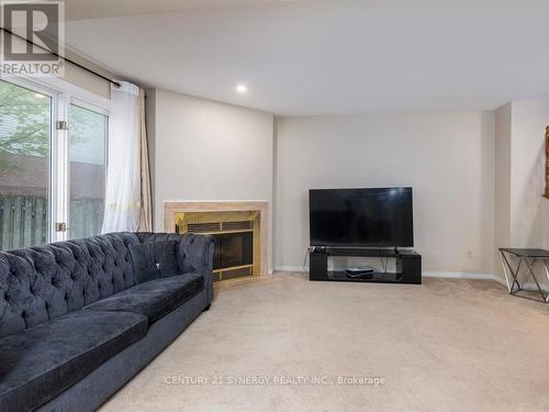1 Winnegreen Court, Ottawa, ON 