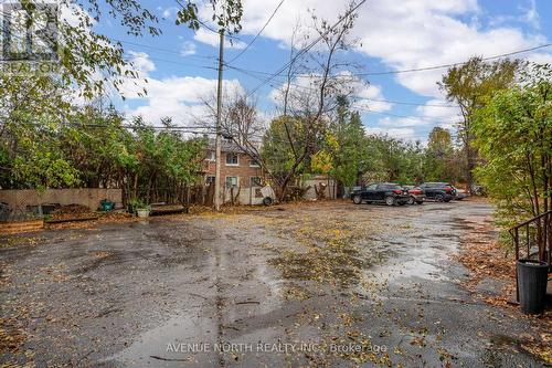 1202 Summerville Avenue, Ottawa, ON 