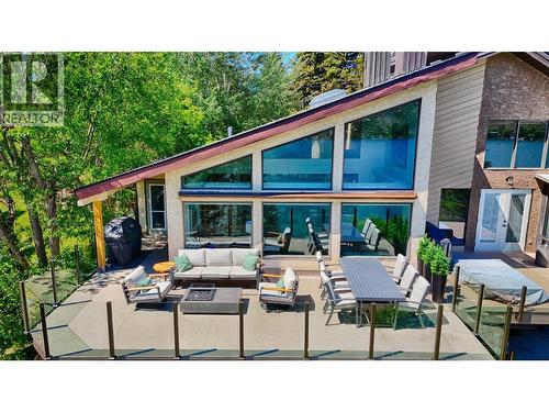 821 4th Avenue  Invermere, BC V0A 1K4