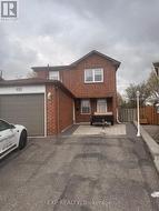 692 SULTANA SQUARE Pickering, ON L1V 3Y3