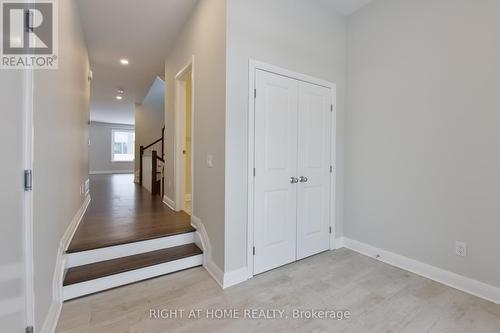 312 WIGWAS STREET , Ottawa, Ontario K1K 5A1 4