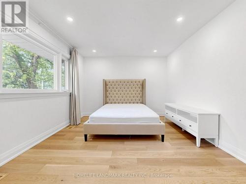 3275 Credit Heights Drive, Mississauga, ON 