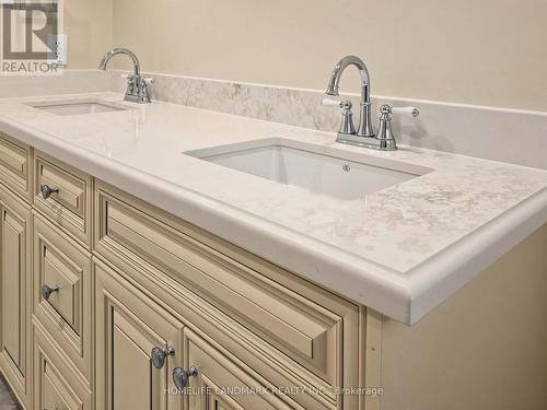 3275 Credit Heights Drive, Mississauga, ON 