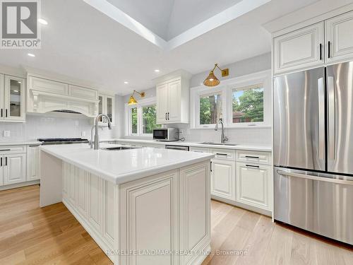 3275 Credit Heights Drive, Mississauga, ON 