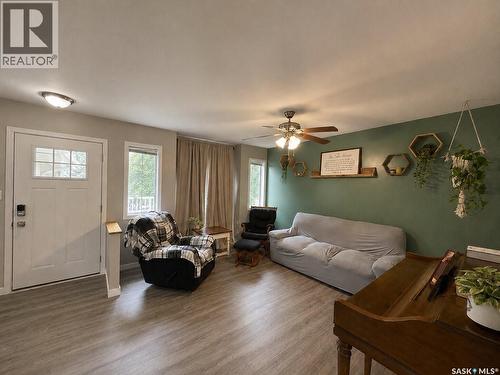3007 Central Avenue, Laird, SK 