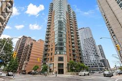 905 - 445 LAURIER AVENUE W Ottawa, ON K1N 6R4