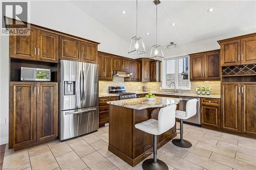 91 Gouda Place, Cambridge, ON - Indoor Photo Showing Kitchen With Upgraded Kitchen