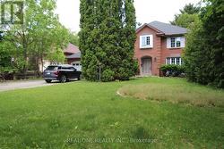 53 HILLVIEW BOULEVARD  London North, ON N6G 3A7